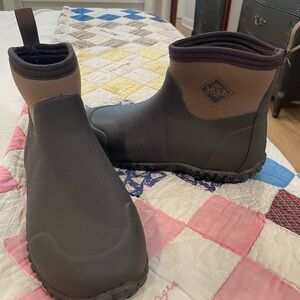 Muck Brown Ankle Boots